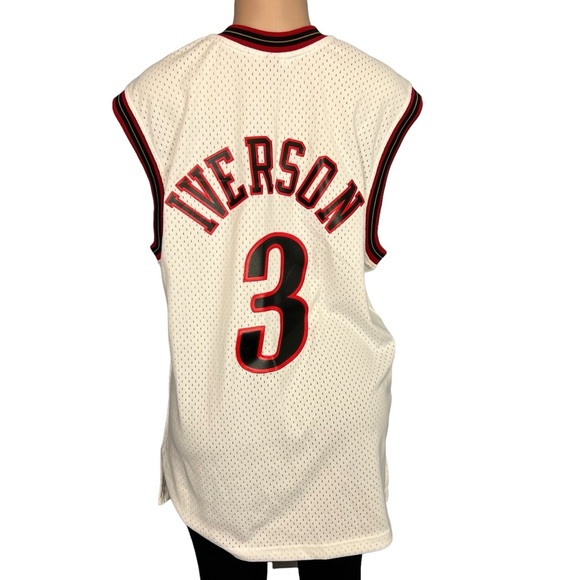 Mitchell & Ness Allen Iverson 76ers 2000-01 Swingman Stitched Jersey - Picture 7 of 11